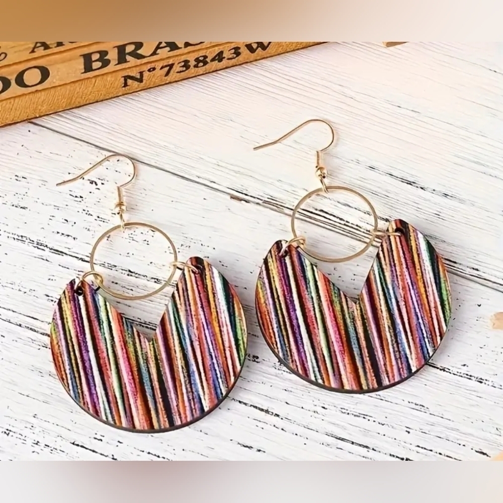 2 For 25$ Vibrant Red and Pink Striped Earrings NWT